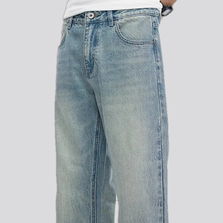 Roomy sanded men's jeans